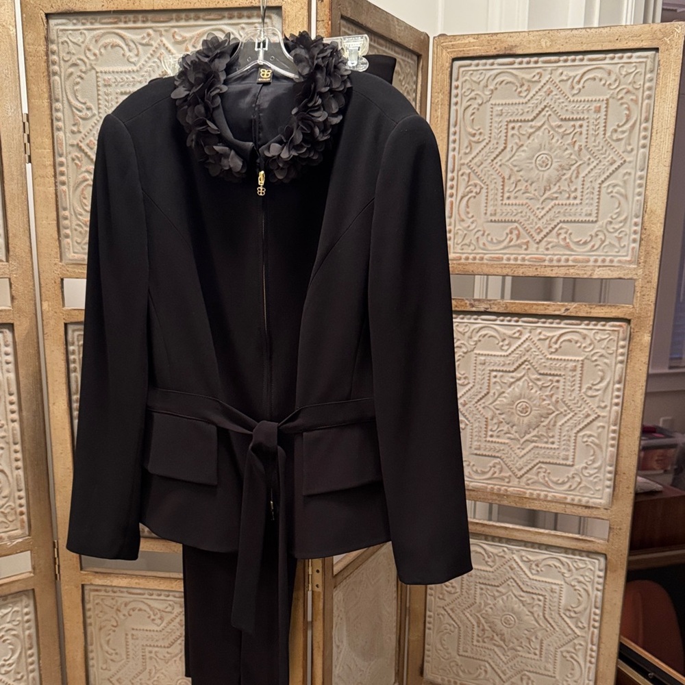 Basler Elegant Black Blazer and matching Basler pants  with Floral Collar
